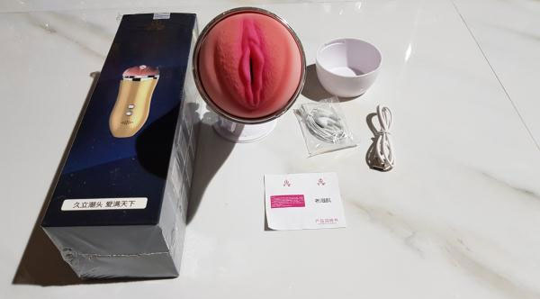 Âm đạo giả gắn tường Juai rung rên môi 3D đa chế độ rung cao cấp