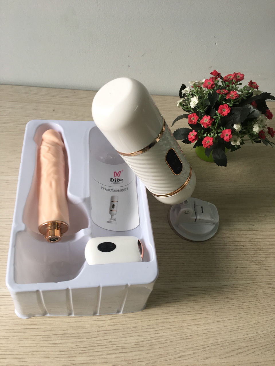 Dương vật giả tự động rung thụt nhiệt Joker điều khiển từ xa cao cấp Dương vật giả tự động rung thụt nhiệt Joker điều khiển từ xa cao cấp