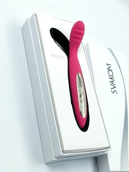 Que rung massage vùng kín Svakom Alinaia sưởi ấm 42 độ C