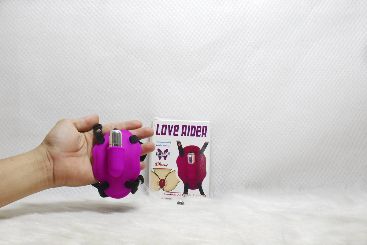 Quần chip rung dây đeo kích thích điểm G Love Rider cho nữ thỏa mãn