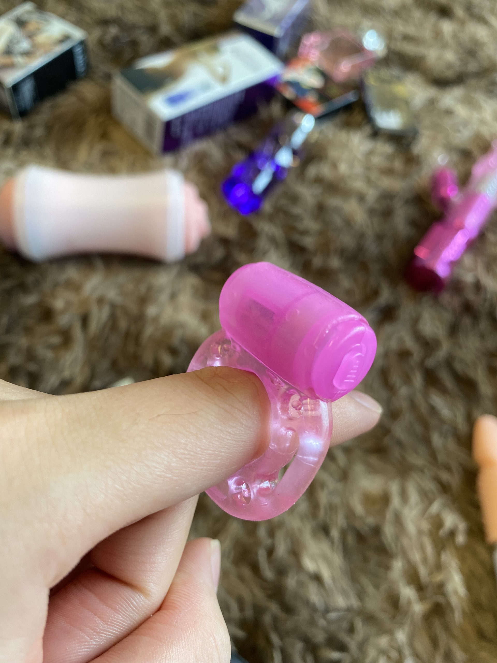 Vòng đeo dương vật rung đầu chim gây tê âm đạo giúp lên đỉnh